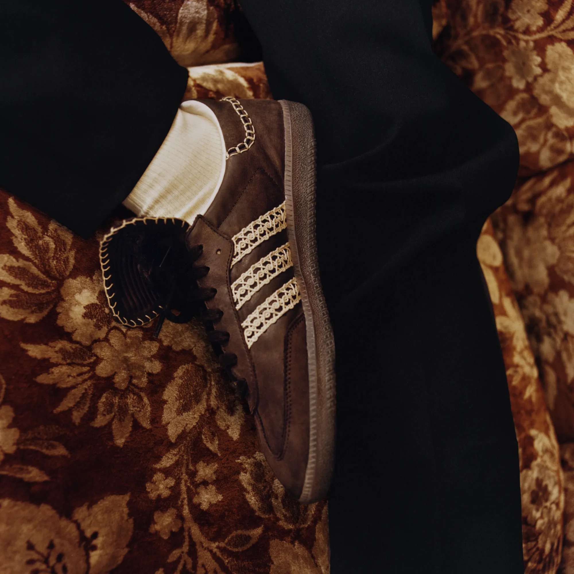 웨일스 보너 x 아디다스 오리지널스 삼바 블랙 FX7517 | ADIDAS ORIGINALS - 슈프라이즈