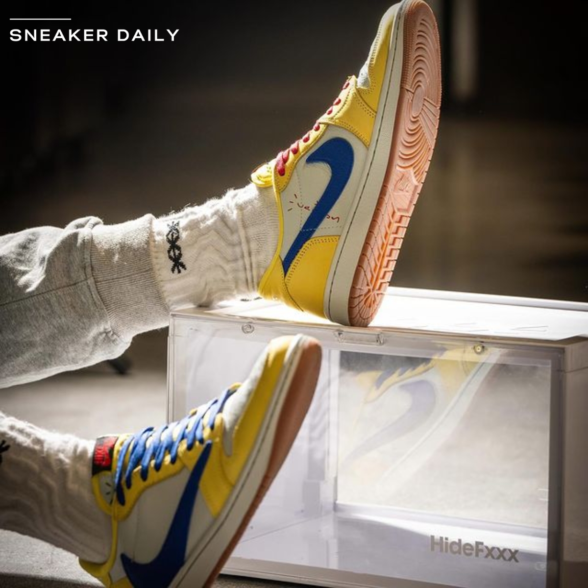 Giày Air Jordan 1 Retro Low OG SP x Travis Scott 