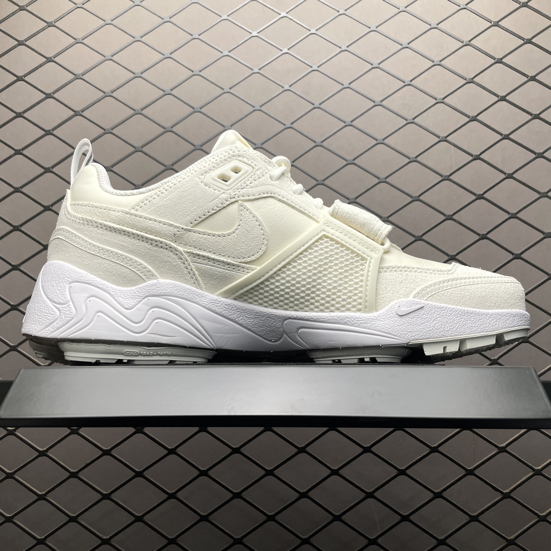Travis Scott × Nike Zoom Field Jaxx "Sail"（HQ3061-100）