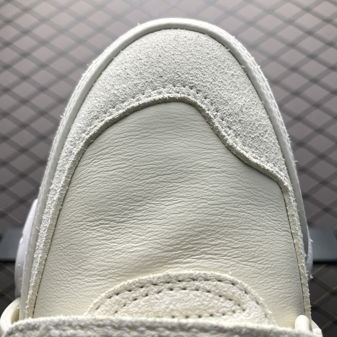 Travis Scott × Nike Zoom Field Jaxx "Sail"（HQ3061-100）