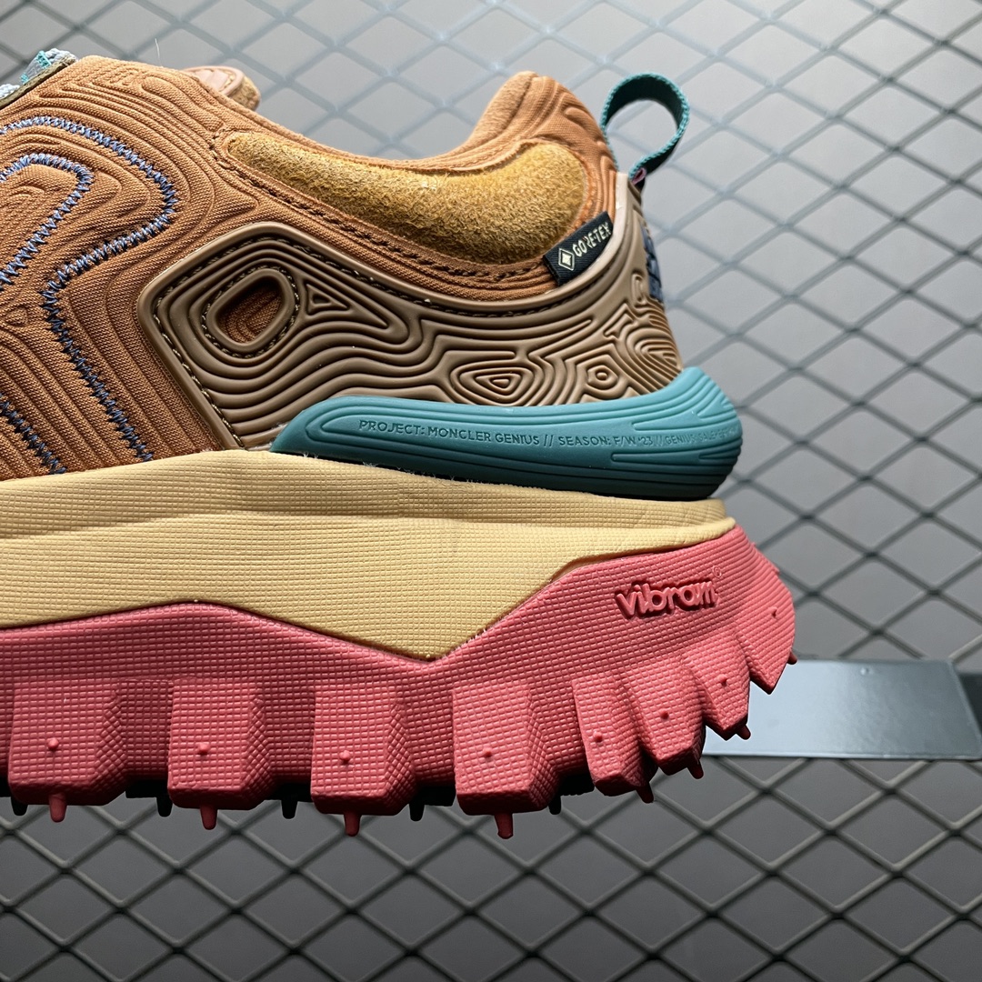 Moncler Genius Trailgrip Grain Salehe Bembury Orange（I209D4M00010M3275371）