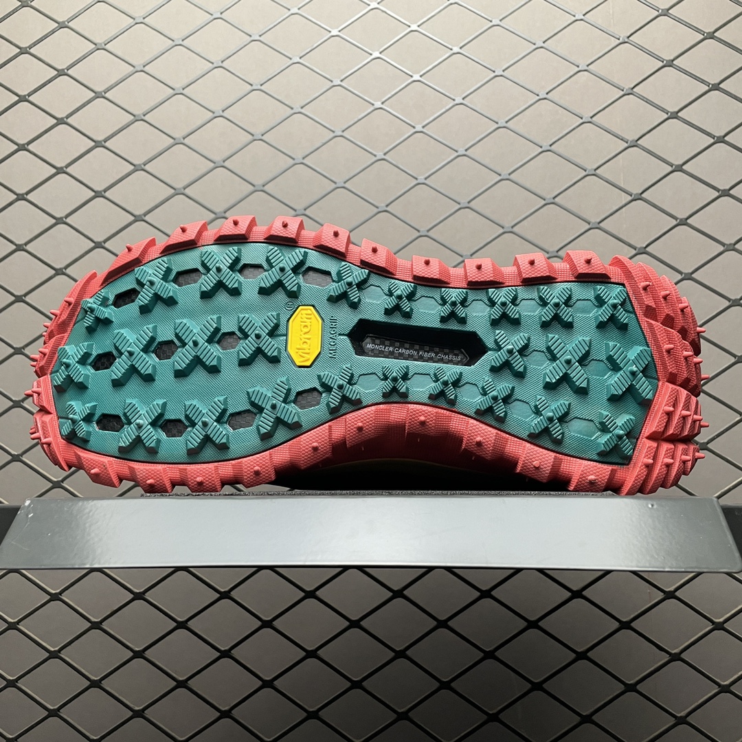 Moncler Genius Trailgrip Grain Salehe Bembury Orange（I209D4M00010M3275371）