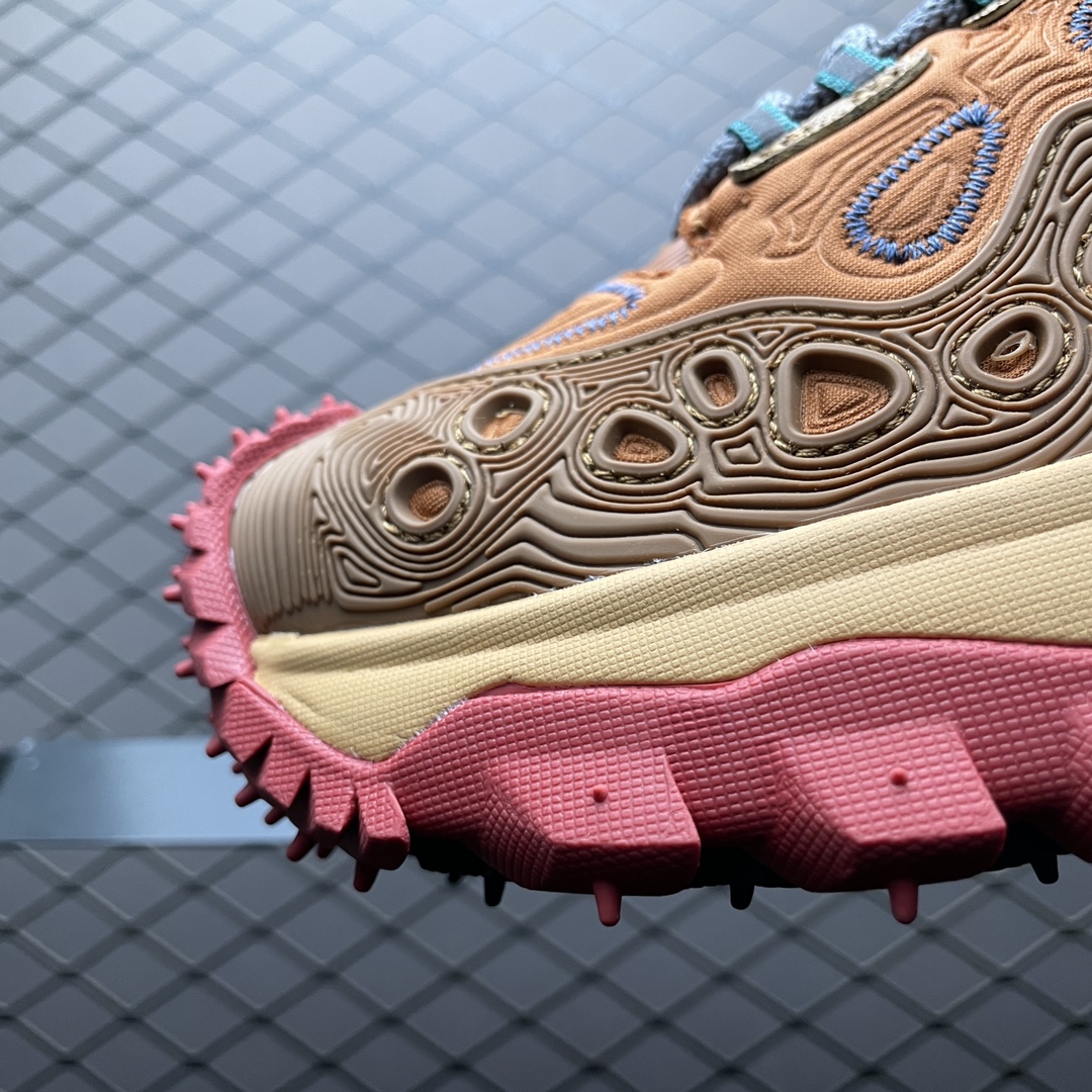 Moncler Genius Trailgrip Grain Salehe Bembury Orange（I209D4M00010M3275371）