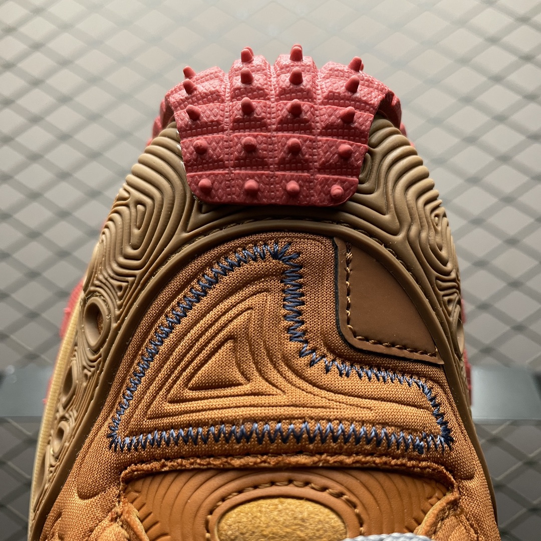 Moncler Genius Trailgrip Grain Salehe Bembury Orange（I209D4M00010M3275371）