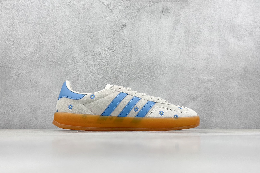 adidas Originals Women's Gazelle Indoor "Cloud White/Light Blue/Gum"（IF4491）