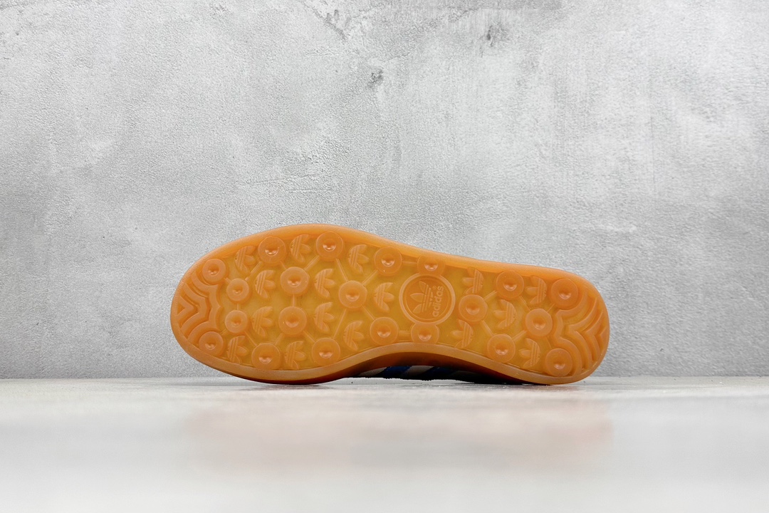 adidas Originals Women's Gazelle Indoor "Cloud White/Light Blue/Gum"（IF4491）