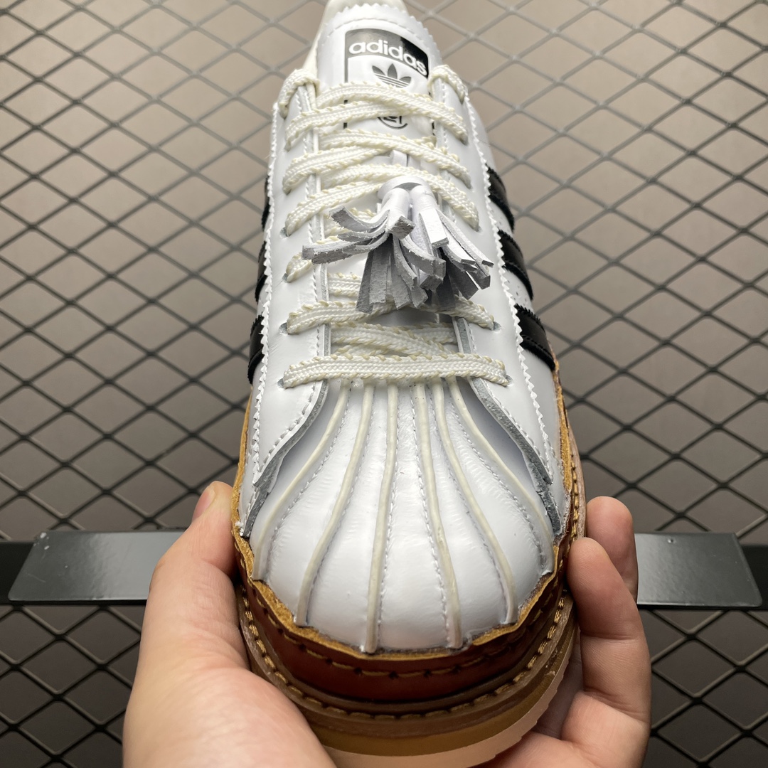 アディダスです/CLOT × adidas Originals Superstar by Edison Chen "Cloud White/Core Black"（IH3132）
