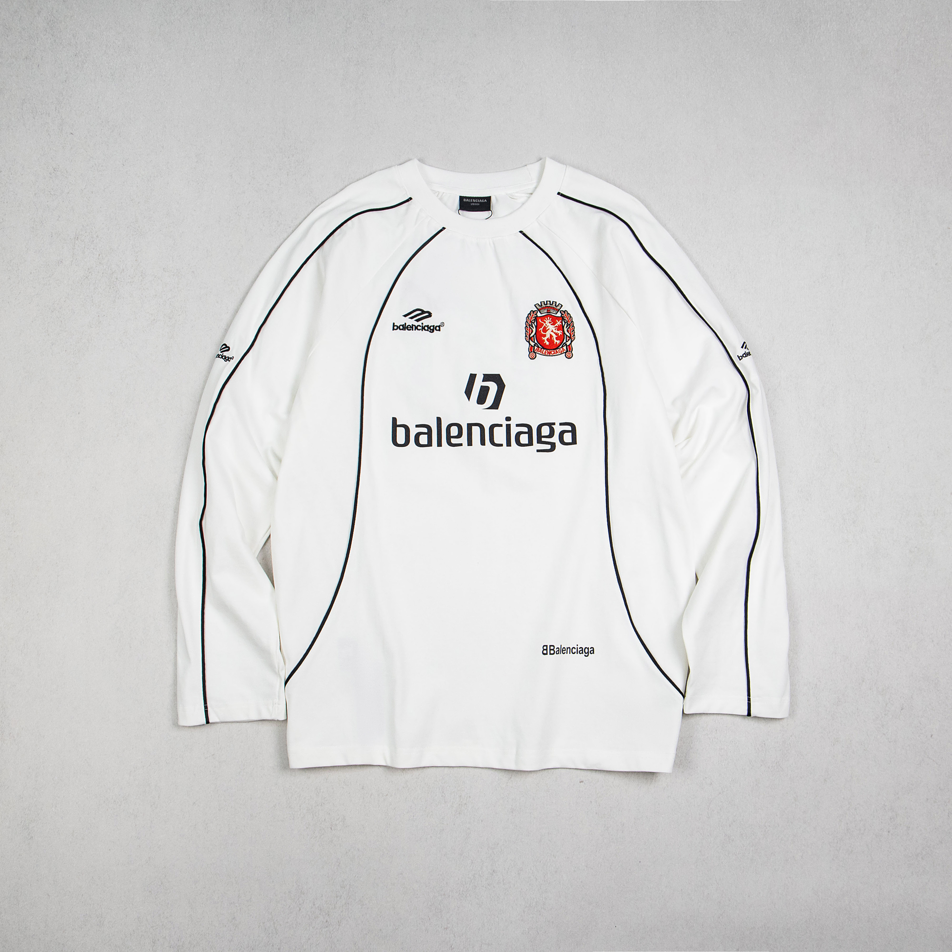 BALENCIAGA Men's Paris Soccer Long Sleeve T-Shirt Oversized "Black/White"(778972TPVT71070）