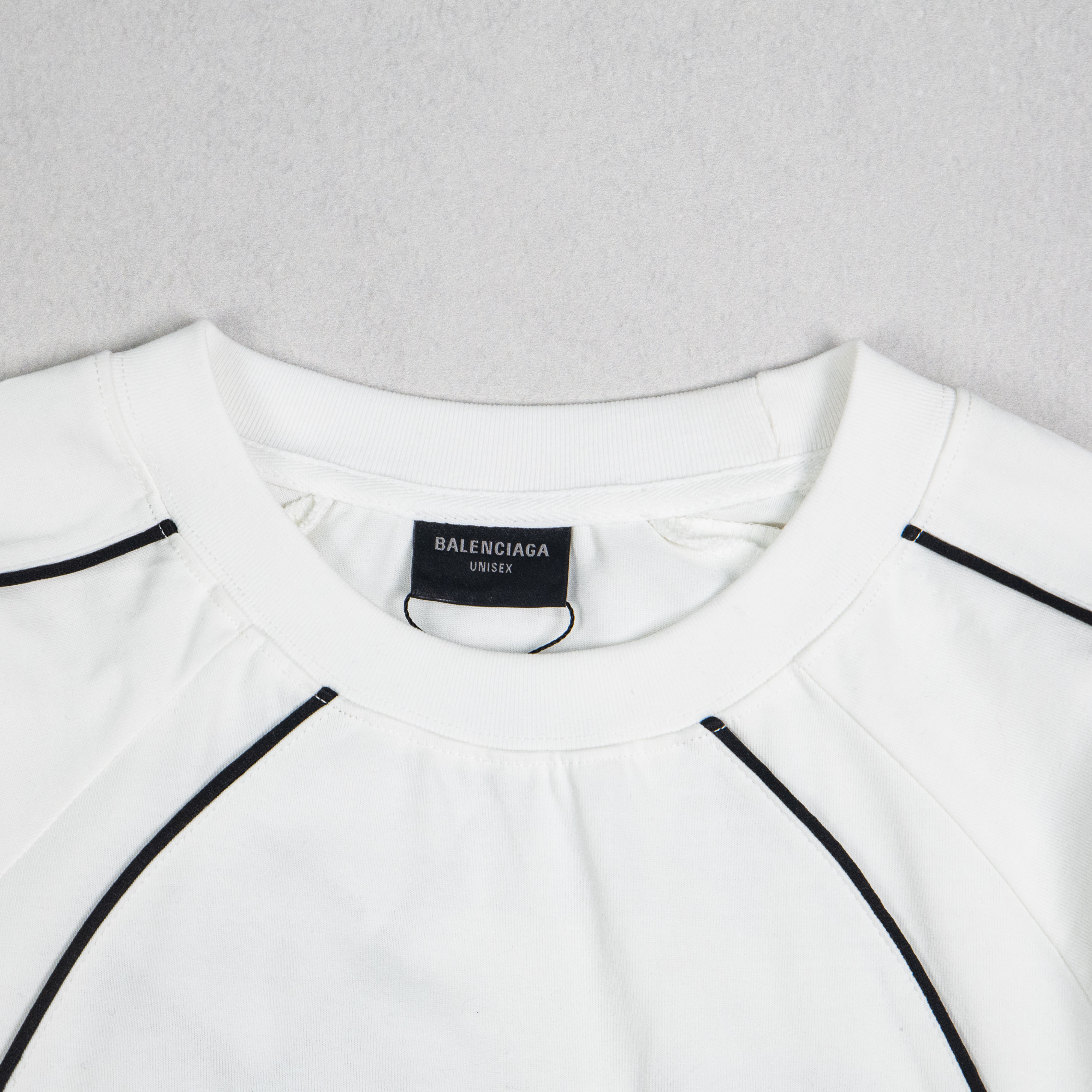 BALENCIAGA Men's Paris Soccer Long Sleeve T-Shirt Oversized "Black/White"(778972TPVT71070）