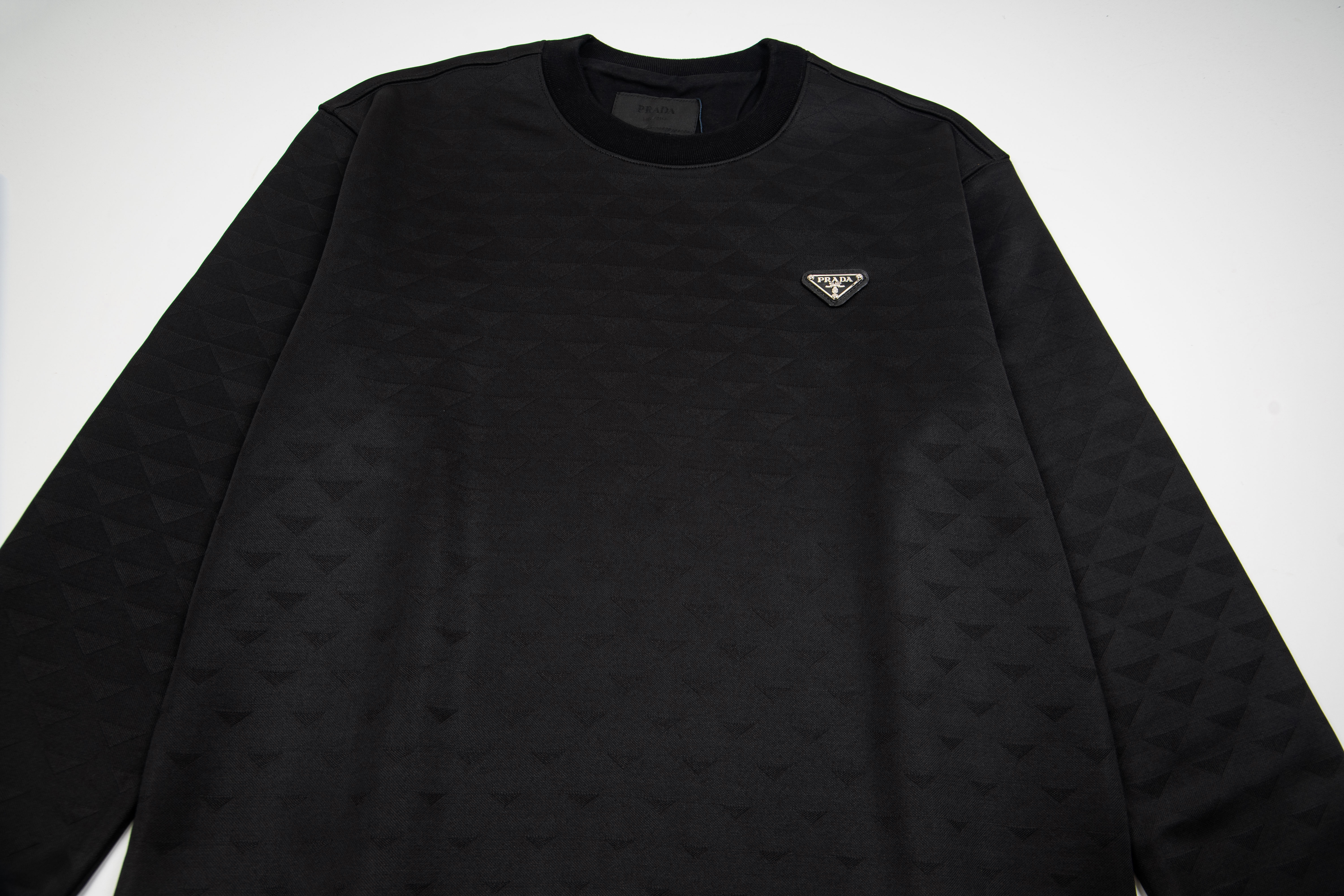 PRADA Monogram Sweatshirt with Triangle Logo (UJL67B-147M-F0002-S-OOO）