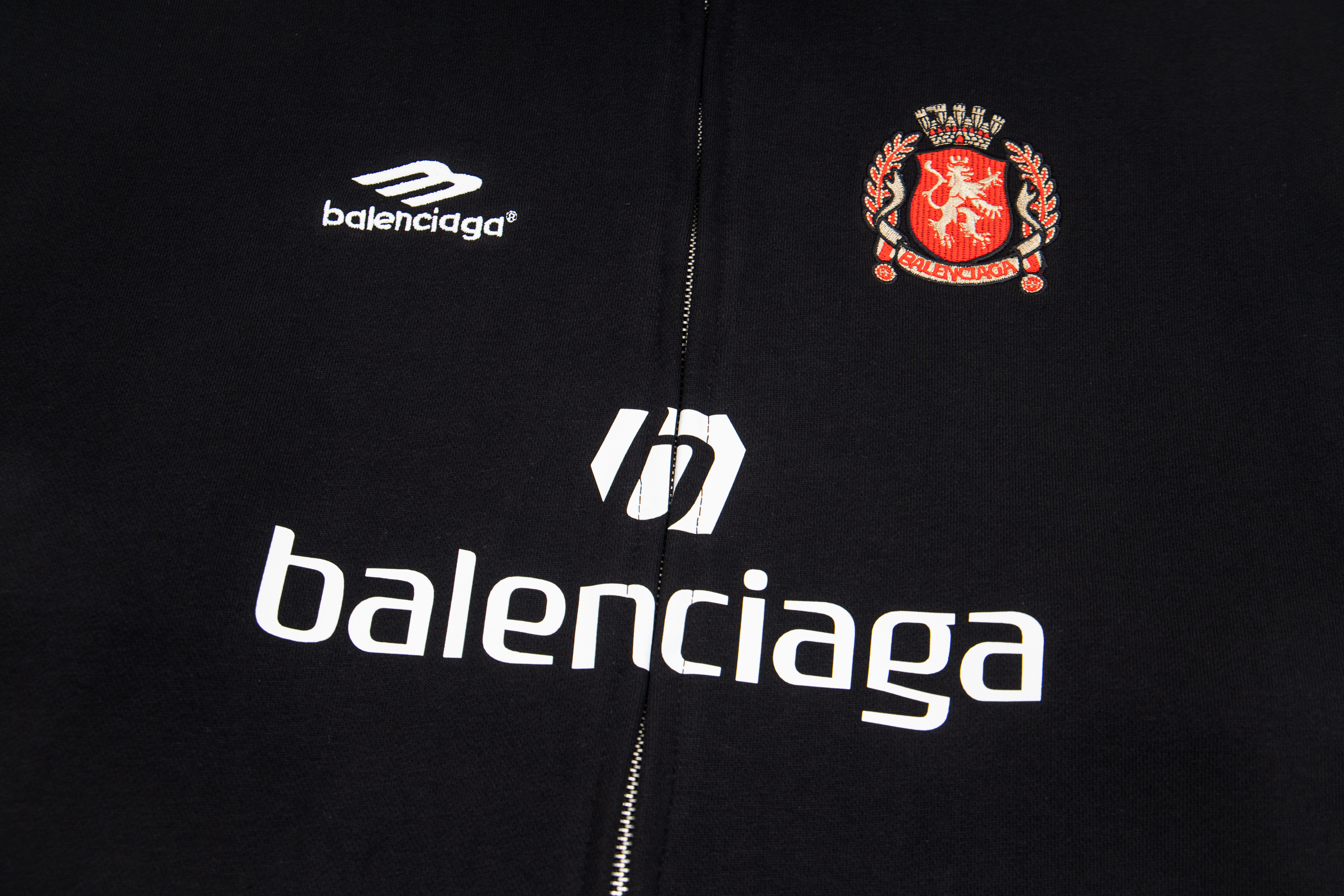Balenciaga Paris Soccer Zip-up Hoodie Medium Fit 'Black White'(744457TPVS61070）