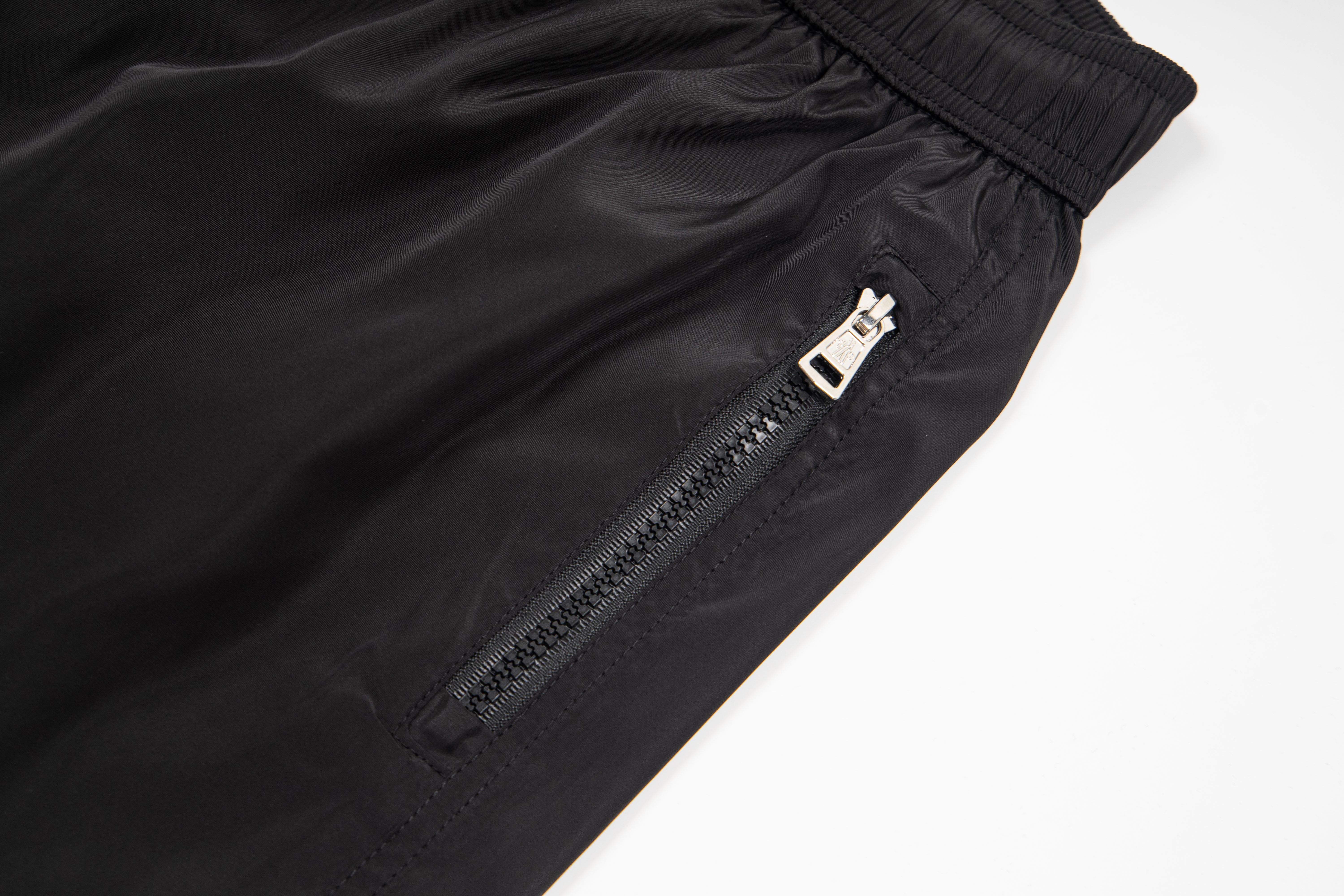 MONCLER logo swimwear（L10912C000135985M999）