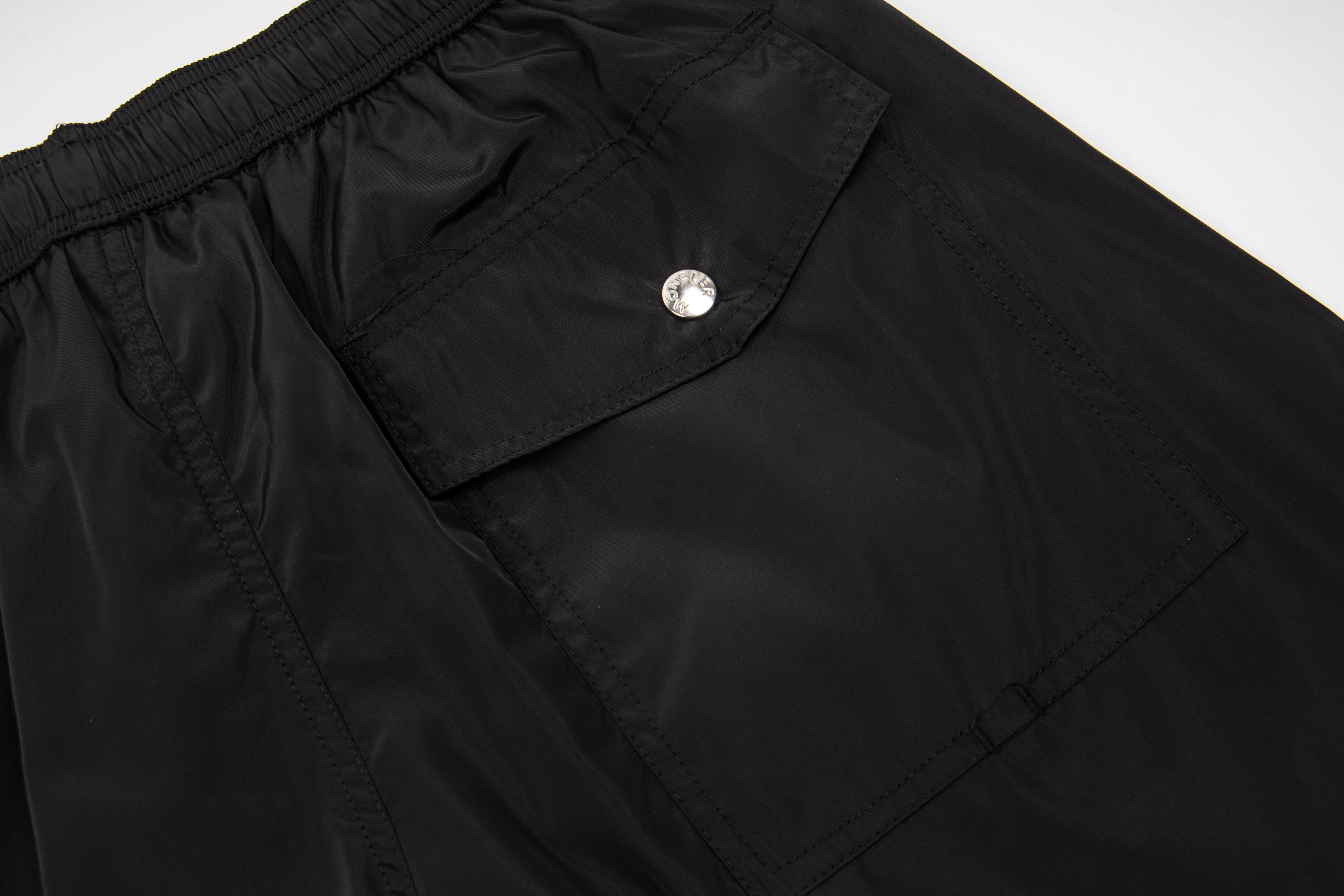 MONCLER logo swimwear（L10912C000135985M999）