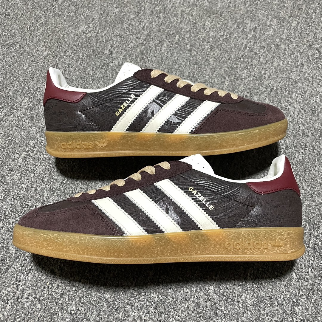 The Blue Trio × adidas Originals Gazelle Indoor "Bronze/White/Light Brown"（JP5671）