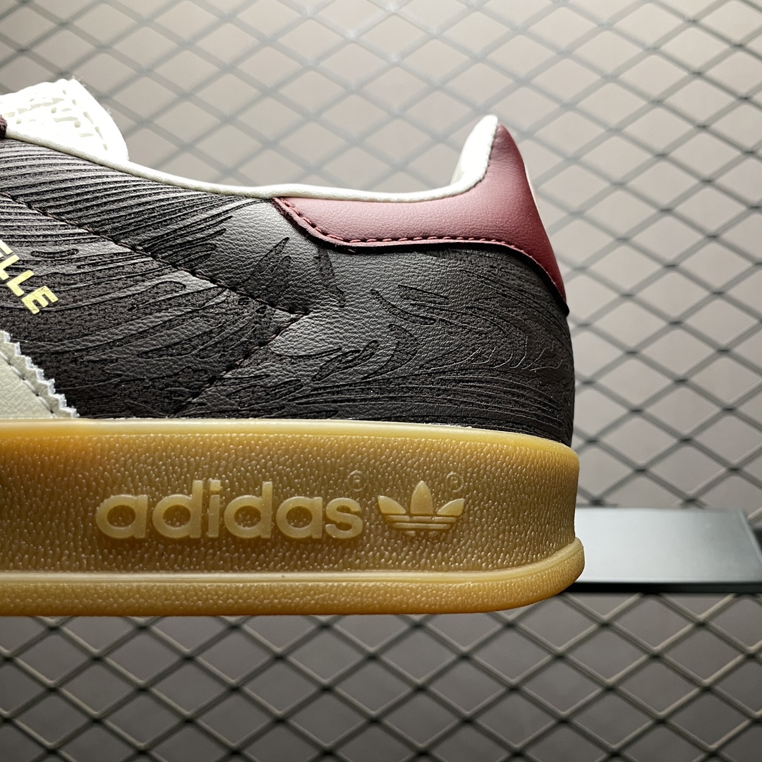 The Blue Trio × adidas Originals Gazelle Indoor "Bronze/White/Light Brown"（JP5671）