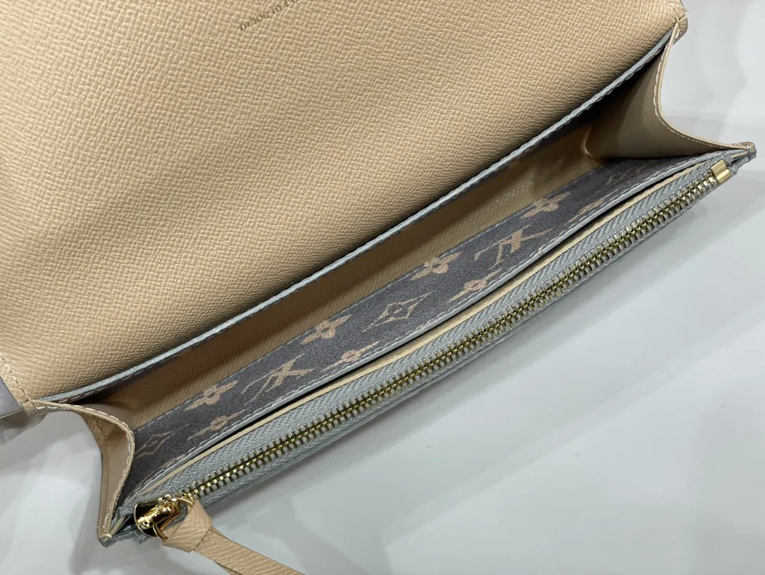 Louis Vuitton Portofeuil Emily（M82157）