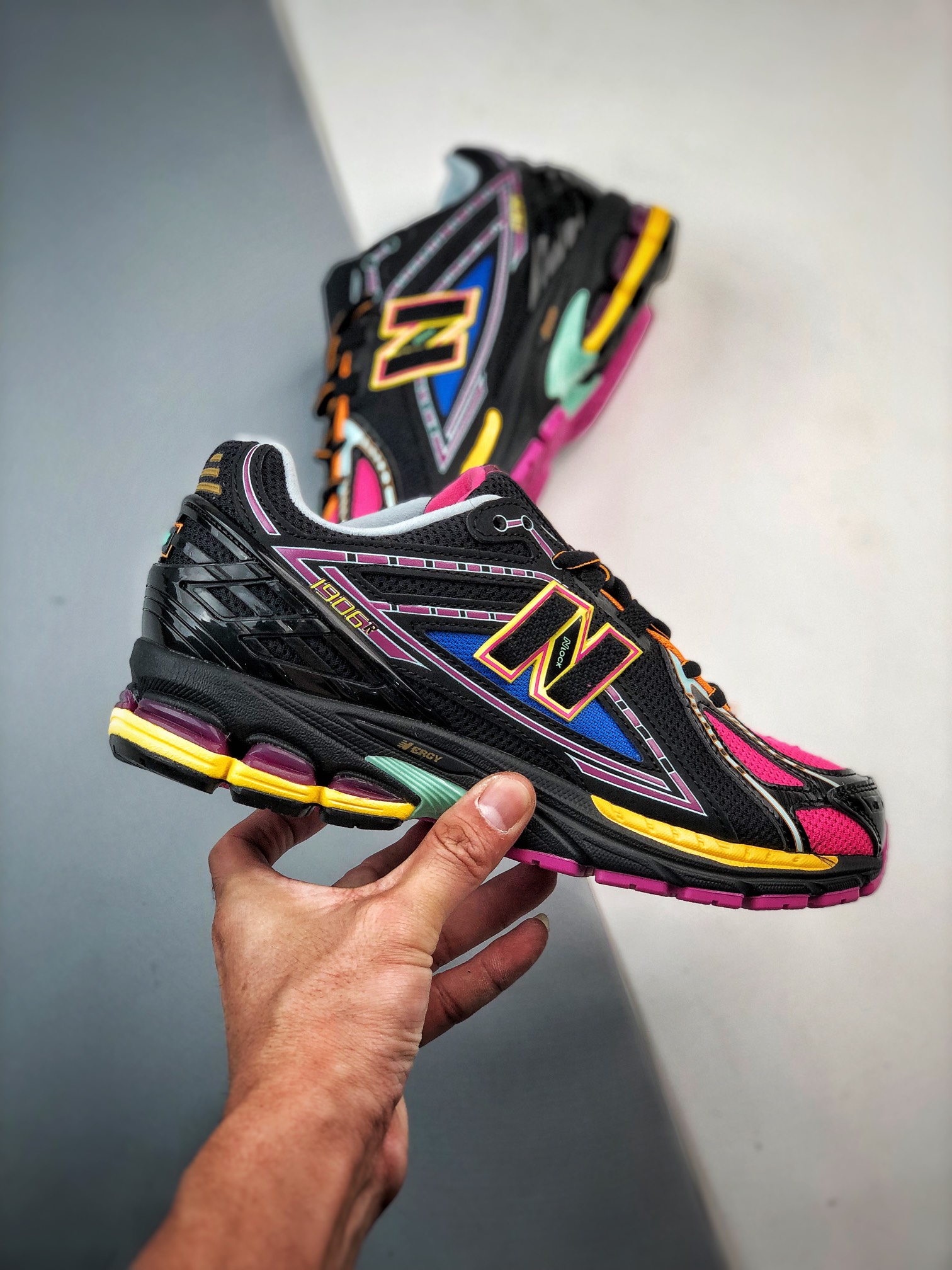 New Balance 1906R "Neon Nights"(M1906RCP）