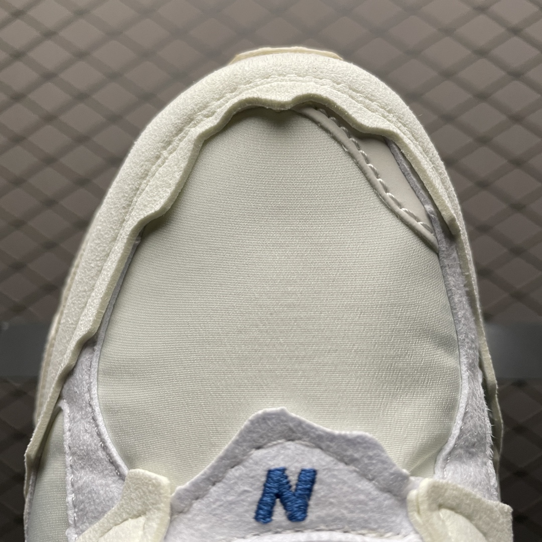 New Balance 2002R "Sea Salt"(M2002RDC）