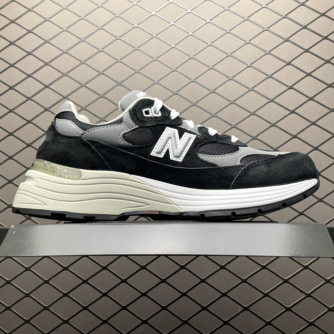ニューバランス/ New Balance 992 "Black"(M992EB)