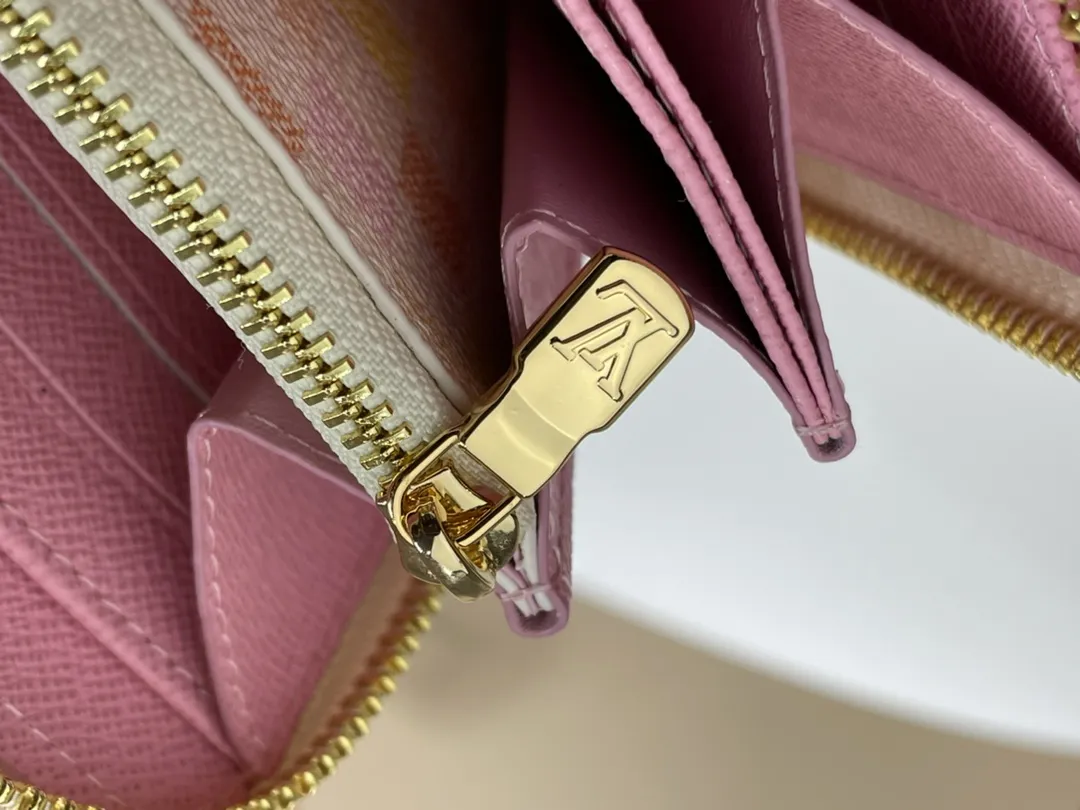 Louis Vuitton Zippy Wallet （M82444）