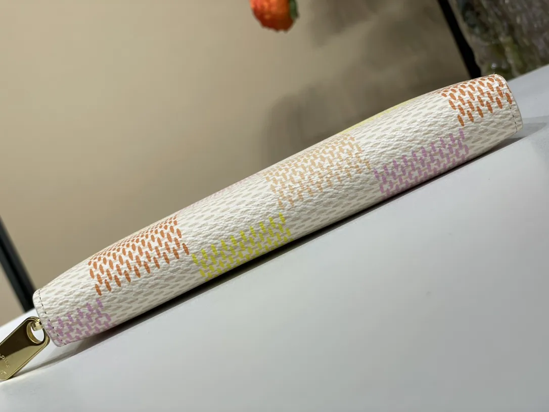 Louis Vuitton Zippy Wallet （M82444）