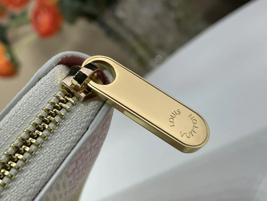 Louis Vuitton Zippy Wallet （M82444）