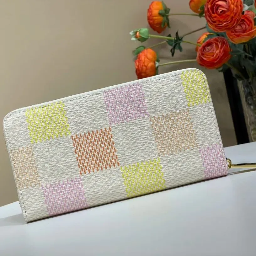 Louis Vuitton Zippy Wallet （M82444）