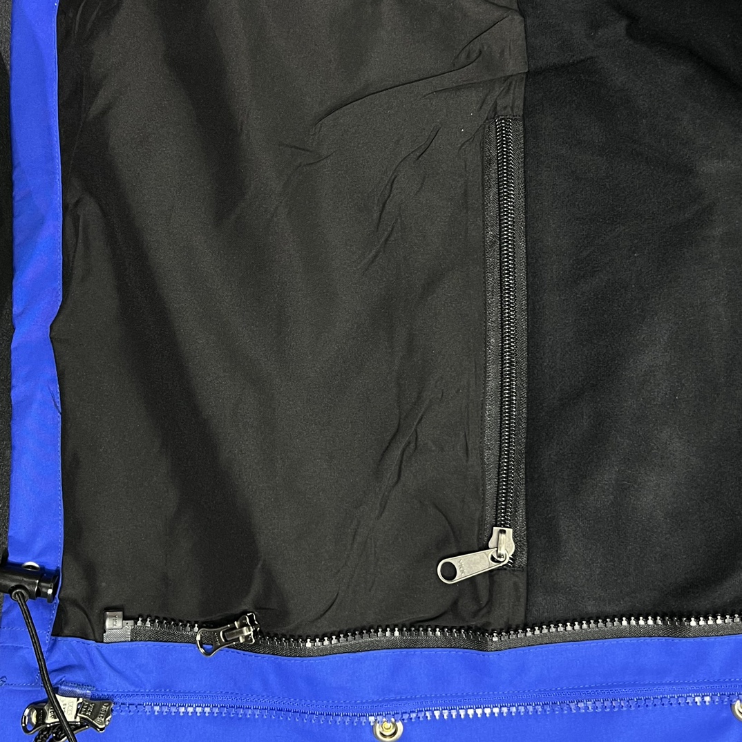 The North Face waterproof jacket（NF0A3XEJ-CZ6）