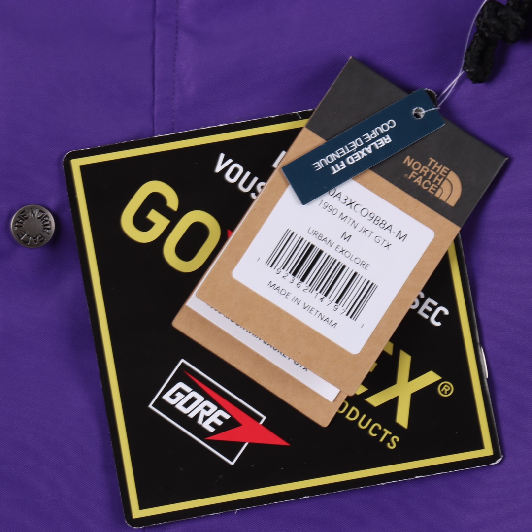 The North Face waterproof jacket（NF0A3XEJN5N）