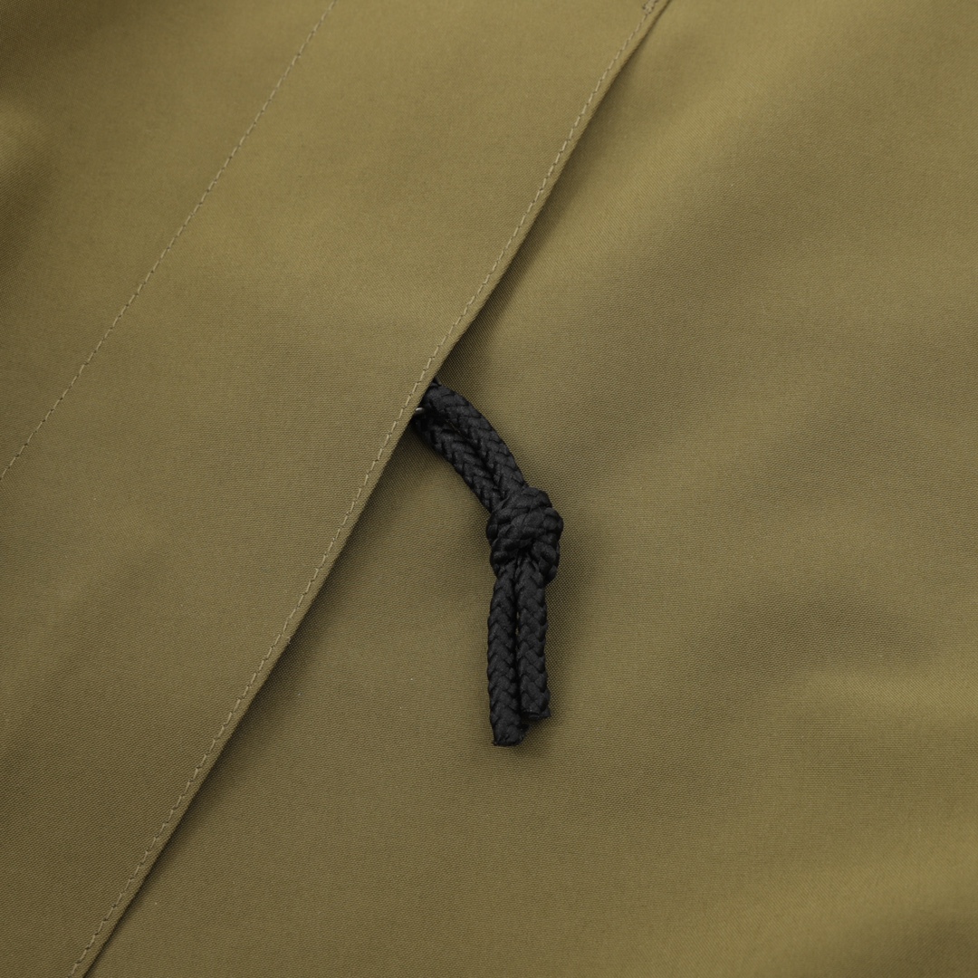 The North Face waterproof jacket（NI2GM50D）