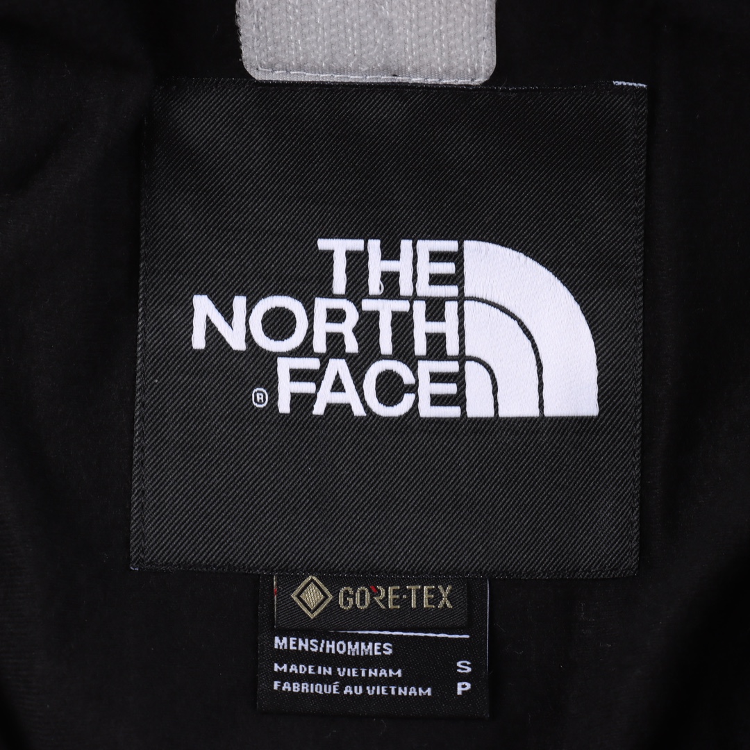 The North Face waterproof jacket（NF0A3XEJN5N）