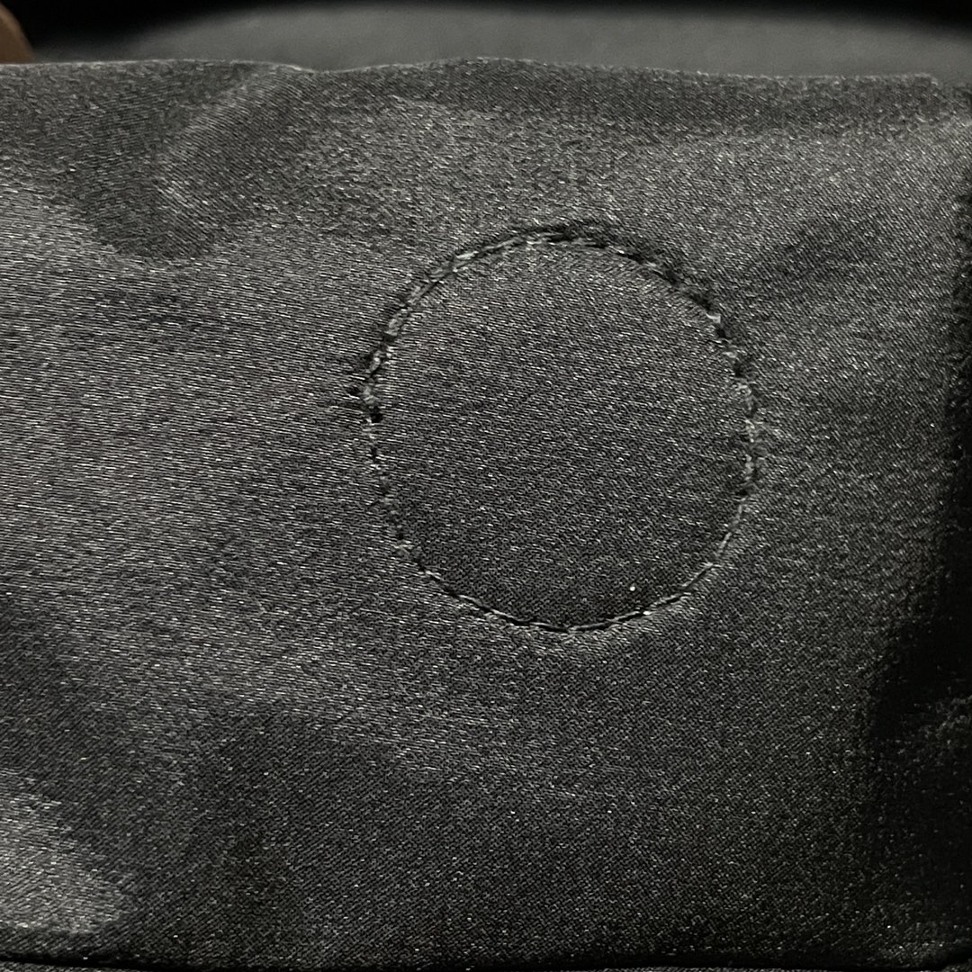 New Balance sports hooded down jacket"black"（NPA43131-BK）