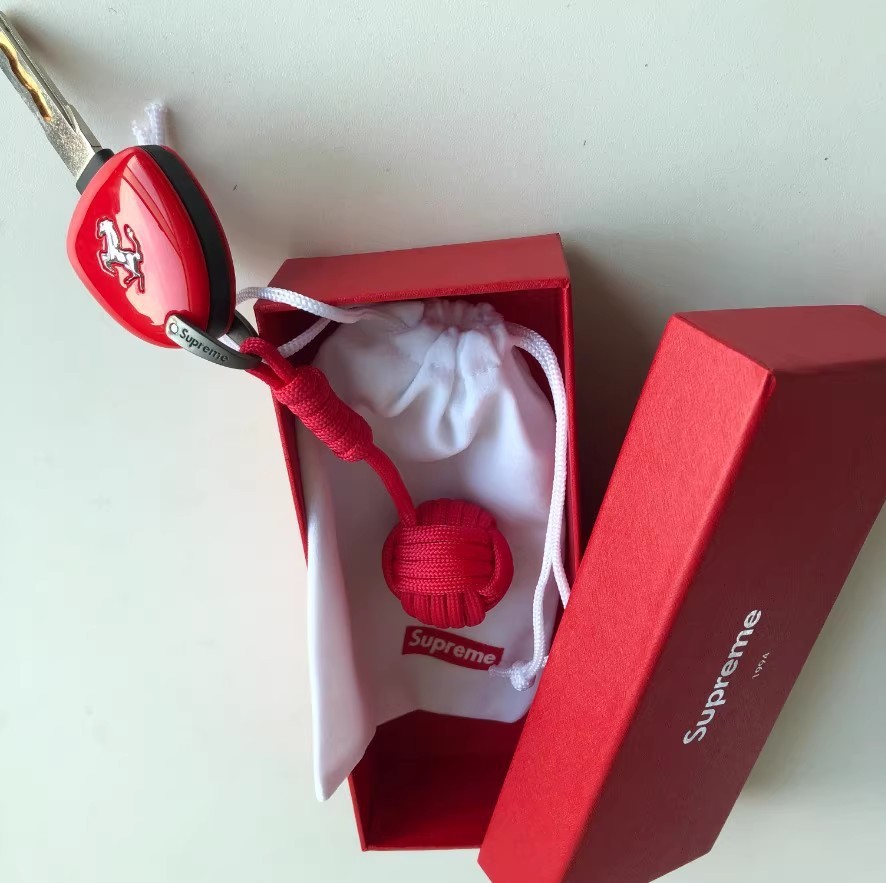 supreme multicolor keychain