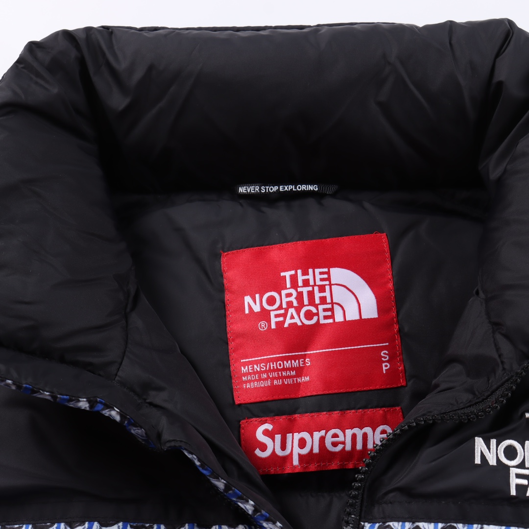 Supreme / The North Face® Studded Nuptse Jacket "Royal"（SUP-SS21-564）