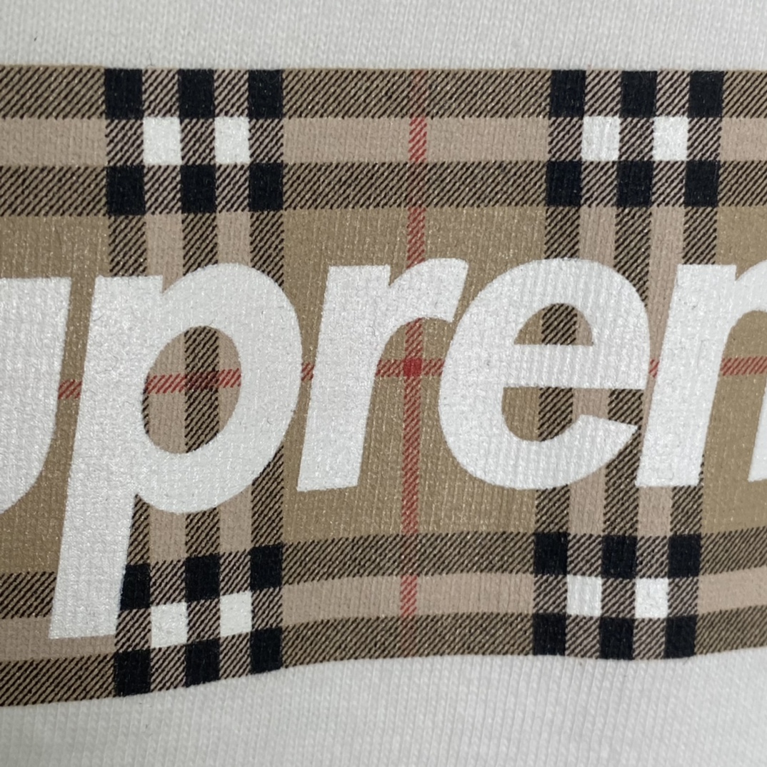 Supreme / Burberry Box Logo Tee "White"（SUP-SS22-127）