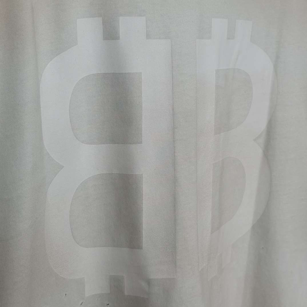 BALENCIAGA CRYPTO クリプト Tシャツ BB ミディアムフィット（SUP-SS24-117）