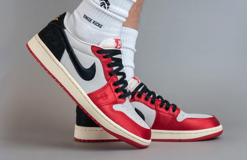 Trophy Room × Nike Air Jordan 1 Low OG Trophy Room × Nike Air Jordan 1 Low OG