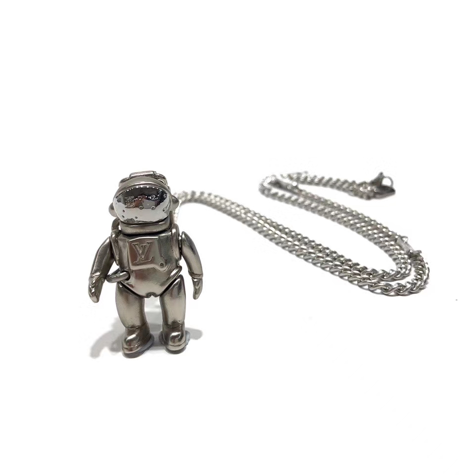 Louis Vuitton Necklace Astronaut (M2222)