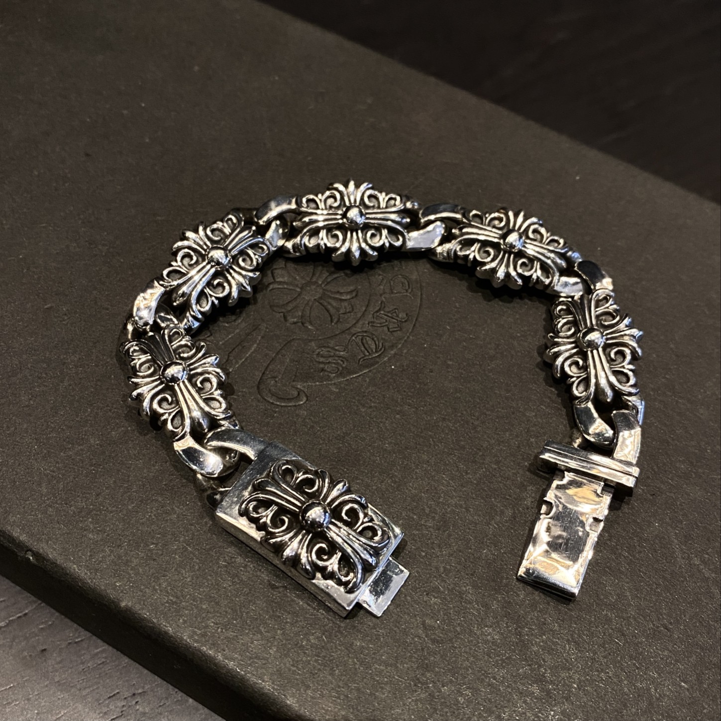 Chrome Hearts Cross Flower Guardian Large Bracelet （CHROME HEARTS 195）