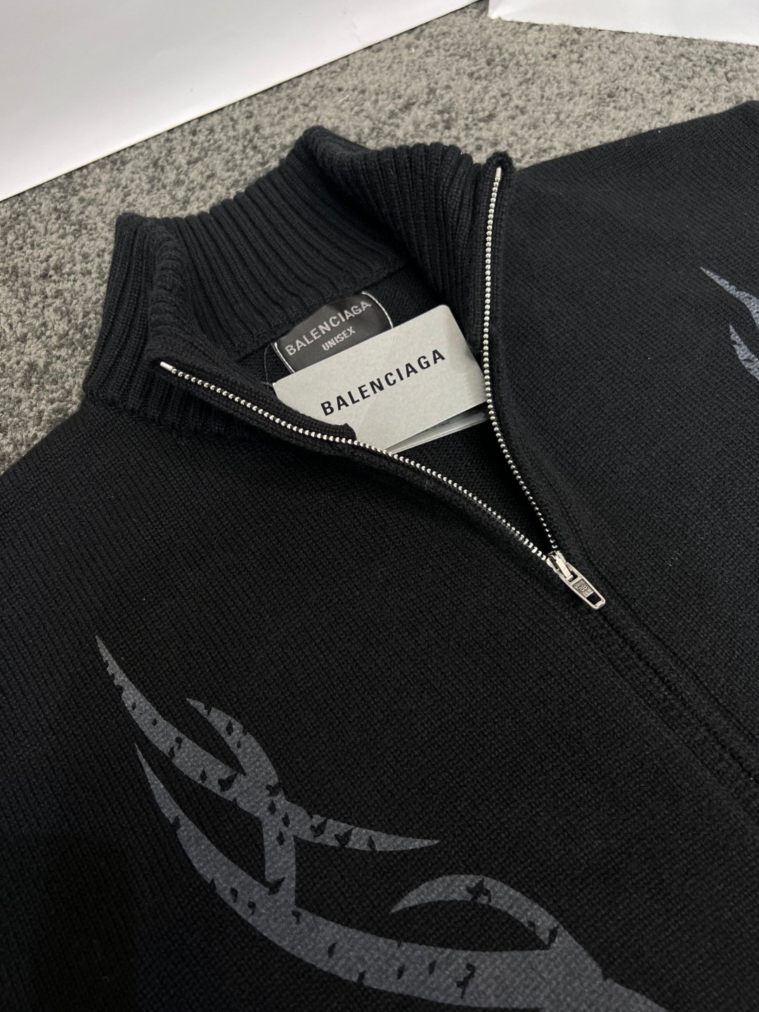 BALENCIAGA  Men's Y2k Zip-up Cardigan in Black (808489T33361000）