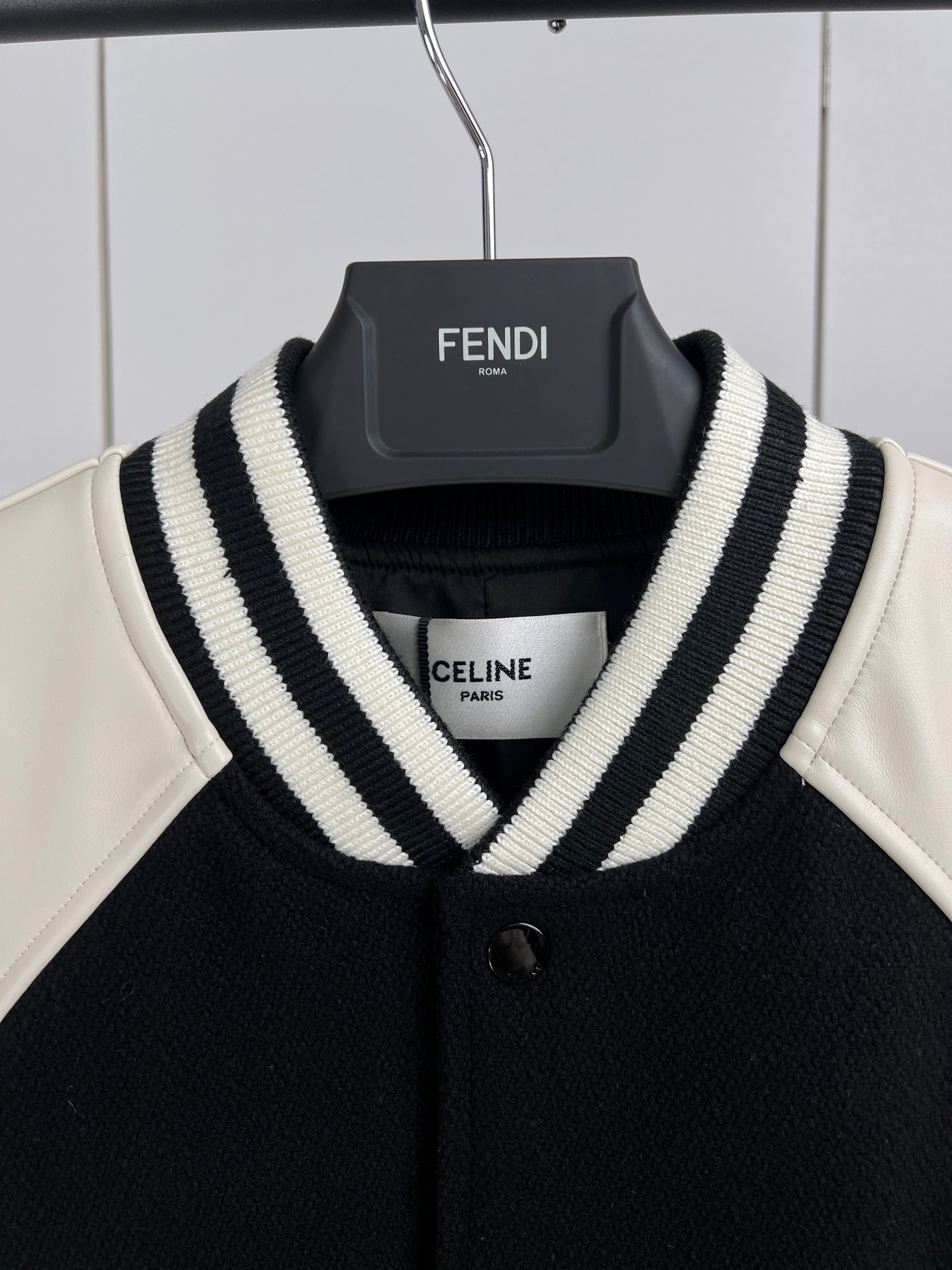 CELINE classic teddy jacket in textured woolテクスチ (2V39V896C-38NO）