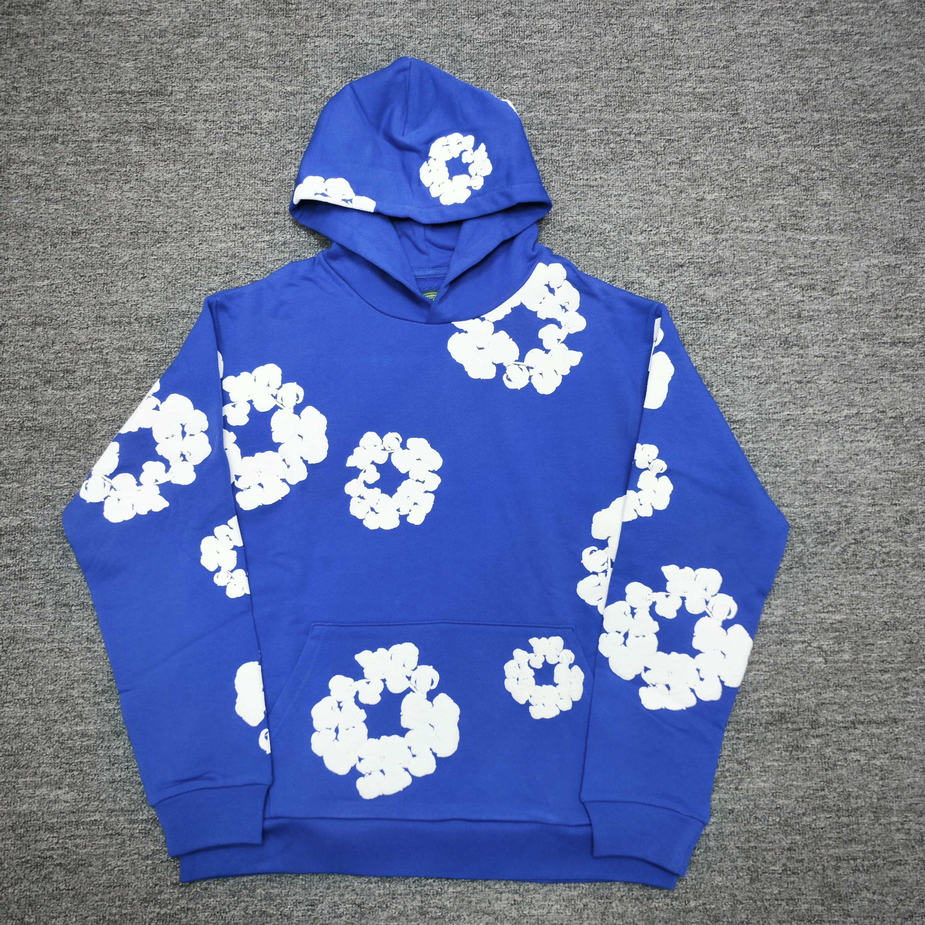 DENIM TEARS The Cotton Wreath Sweatshirt "Black"(301-070-30-GREY）