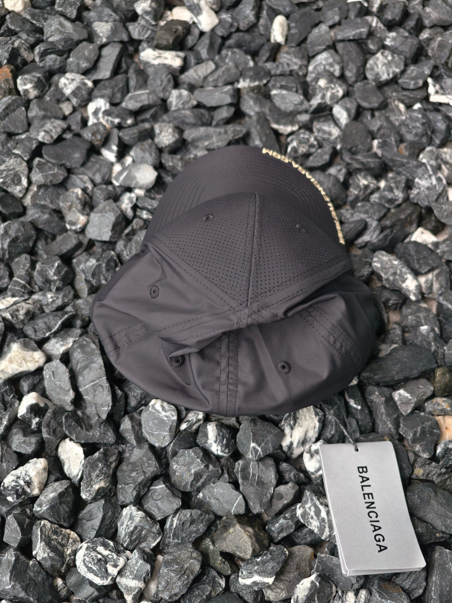 Balenciaga Logo Embroidered Mesh Baseball Cap（8305664F1B6）