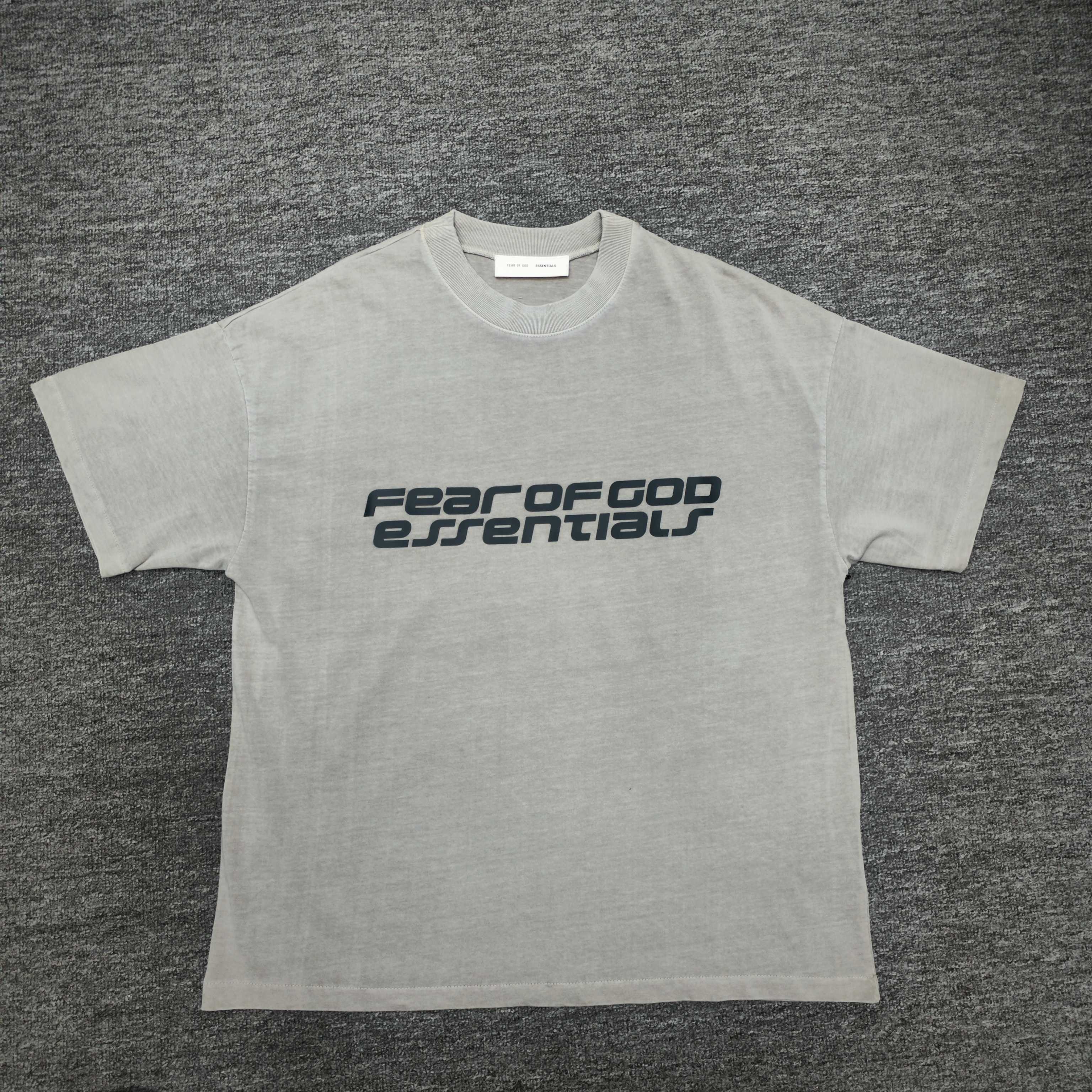 Fear of God Essentials 90s Tee（125HO254472F）