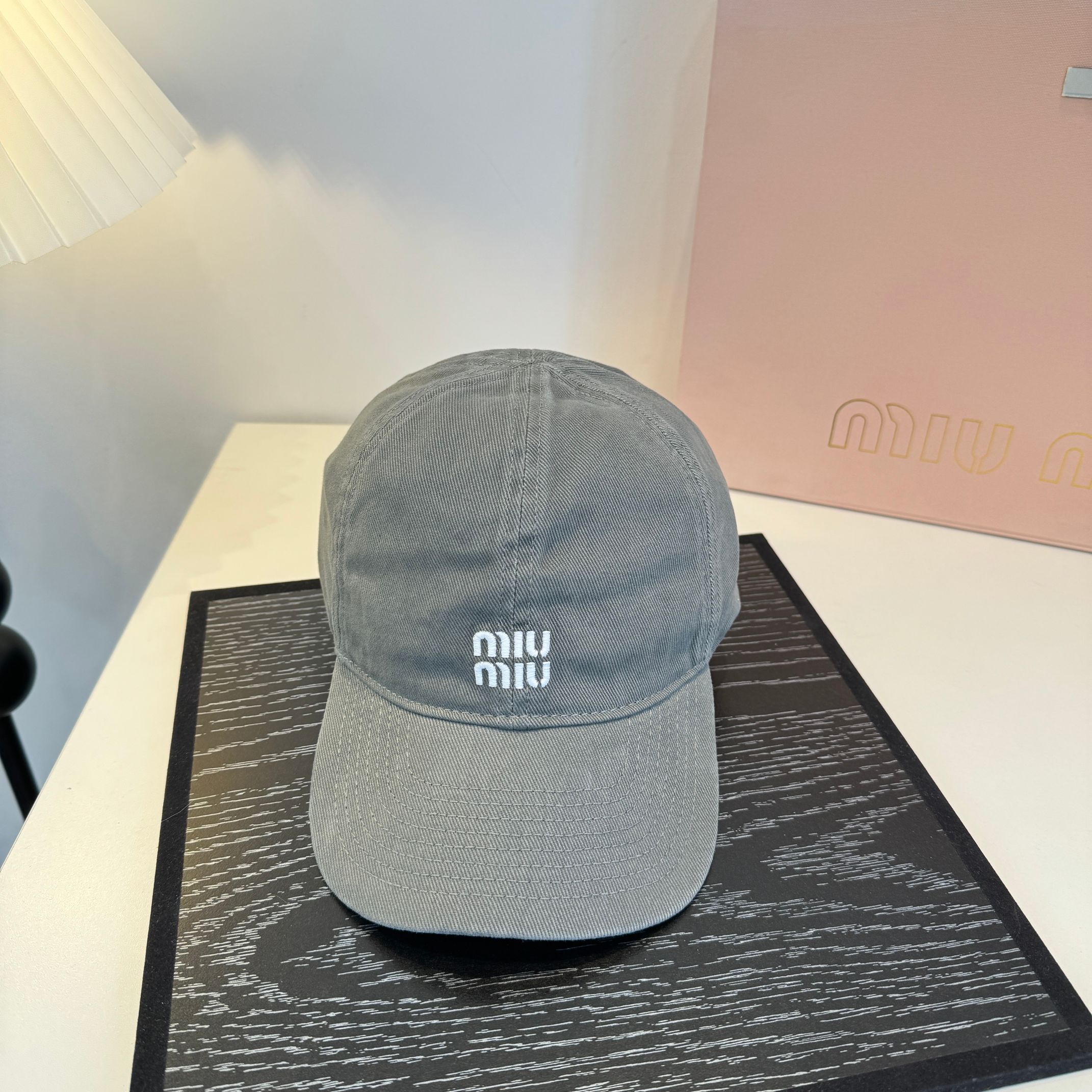 Miu Miu Women's Baseball Cap（5HC369_2CUA_F034S）