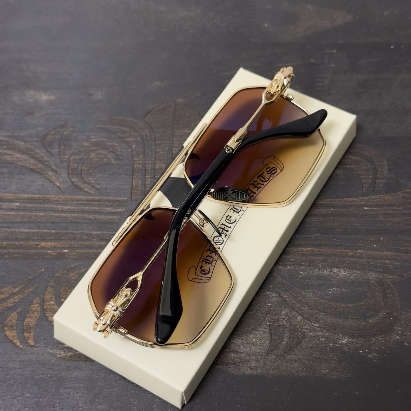 Chrome Hearts Floral Cross Plus Square Sunglasses (CHROME HEARTS 436）
