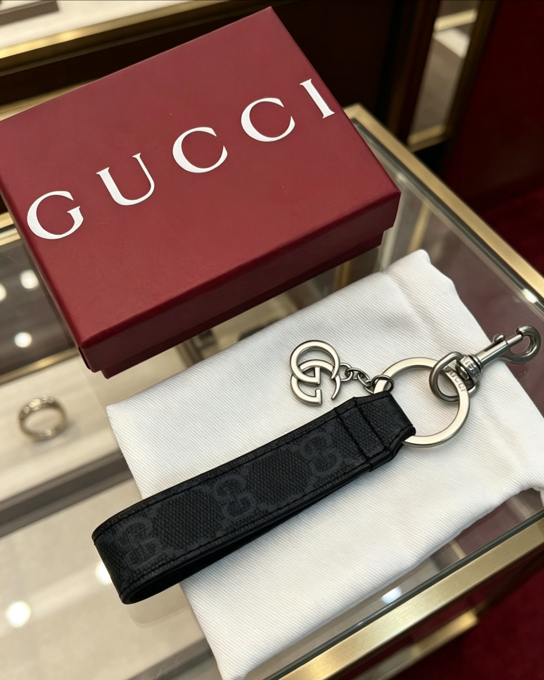 Gucci keychain（ ‎817017 JAAH4 8766）