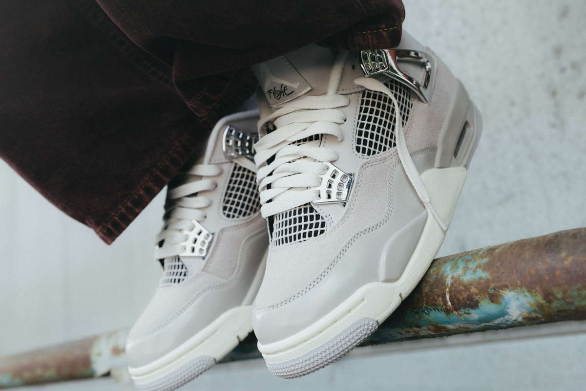 WMNS AJ IV 