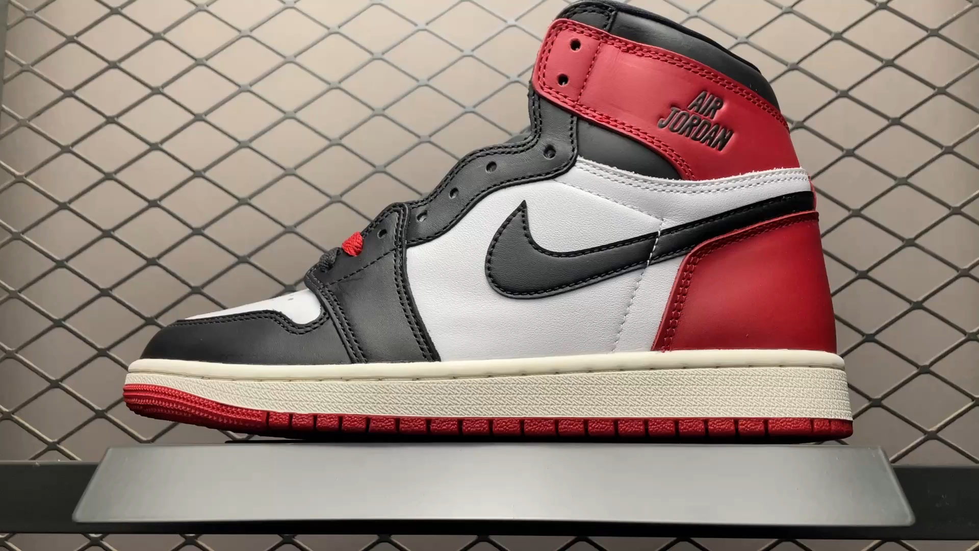 Nike Air Jordan 1 Retro High OG Nike Air Jordan 1 Retro High OG