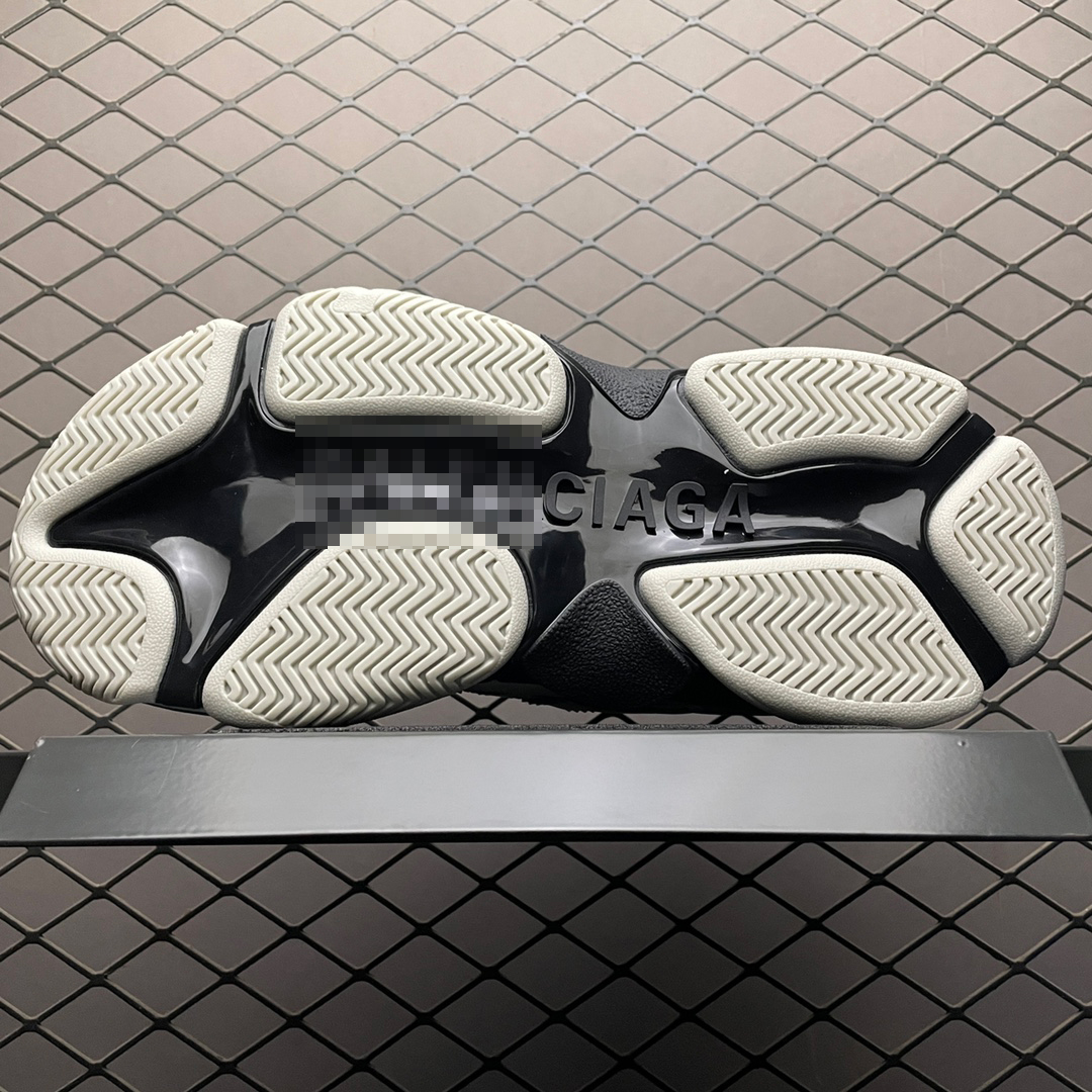  BALENCIAGA Triple S "black"（712821W2ZA21090）